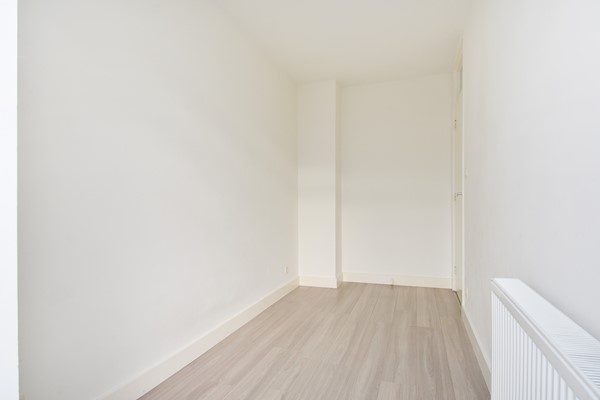 Medium property photo - Linnaeusstraat 142, 2522 GW Den Haag